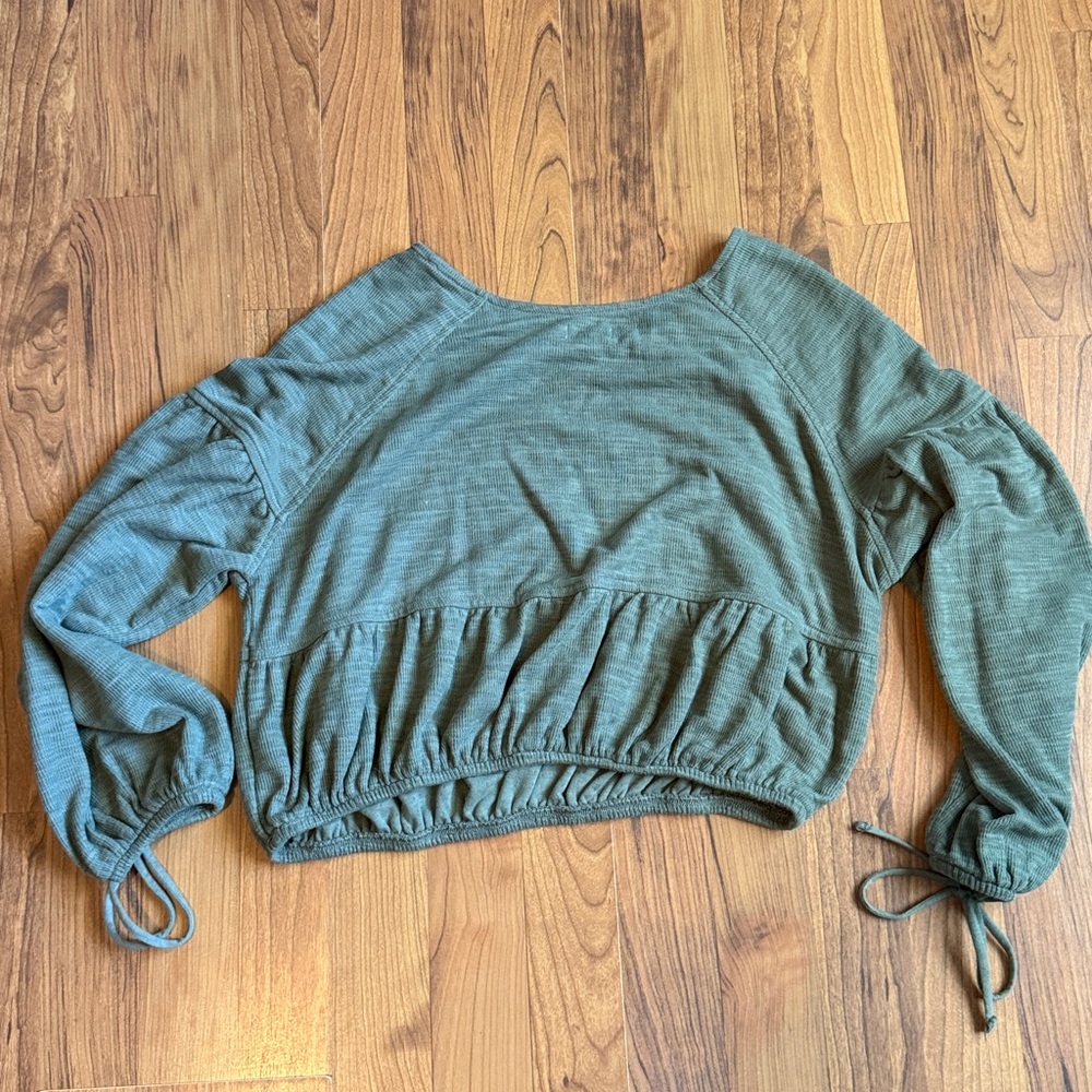 Aerie Endless Summer Cropped Sweatshirt in Olive Green Size XS - Picture 3 of 5